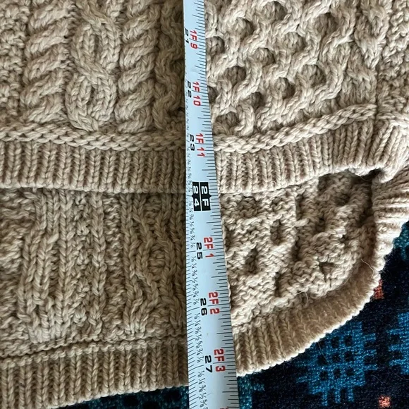 Hand-Knitted Irish 💯 Merino Wool Cowl/Turtle Neck Chunky Cable-Knit Sweater M - Picture 11 of 11
